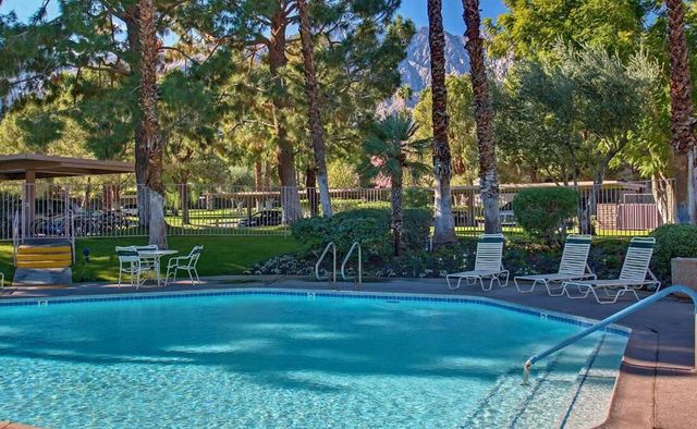 2809 N Los Felices Circle E 212, Palm Springs, CA 92262