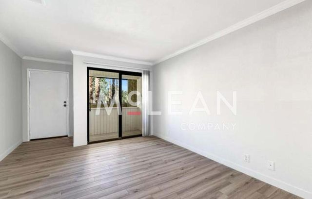 2809 N Los Felices Circle E 212, Palm Springs, CA 92262