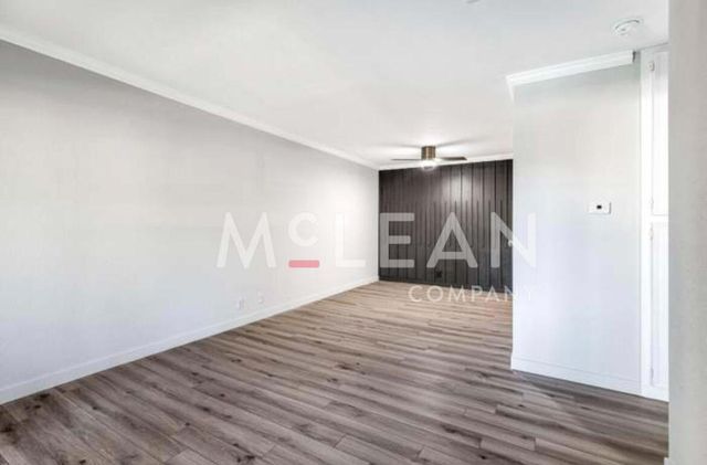 2809 N Los Felices Circle E 212, Palm Springs, CA 92262