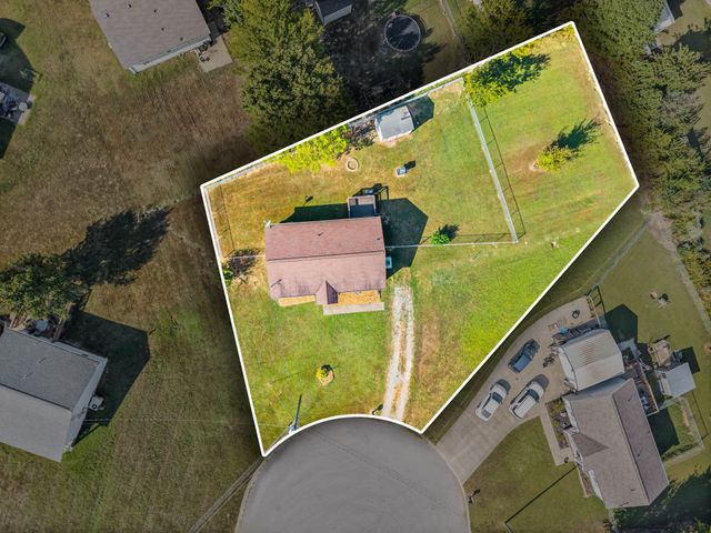 954 Crabapple Ct, Clarksville, TN 37040