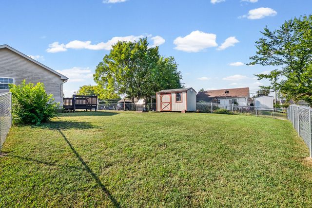 954 Crabapple Ct, Clarksville, TN 37040