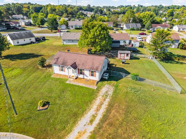 954 Crabapple Ct, Clarksville, TN 37040