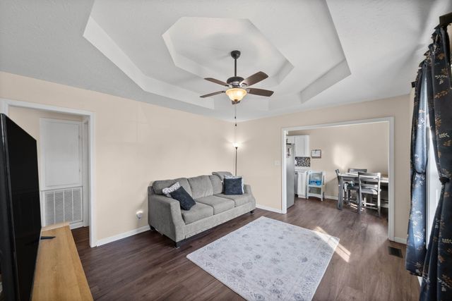 954 Crabapple Ct, Clarksville, TN 37040