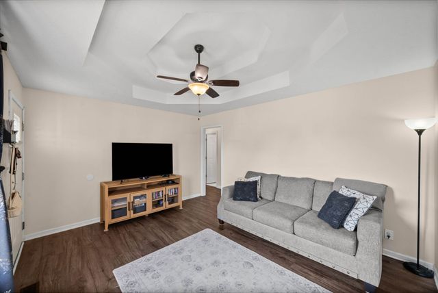 954 Crabapple Ct, Clarksville, TN 37040