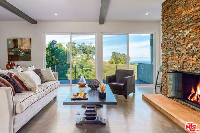 28907 Wight Road, Malibu, CA 90265