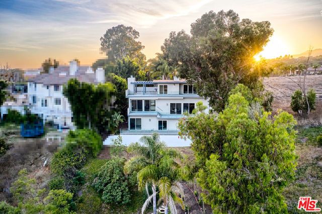 28907 Wight Road, Malibu, CA 90265