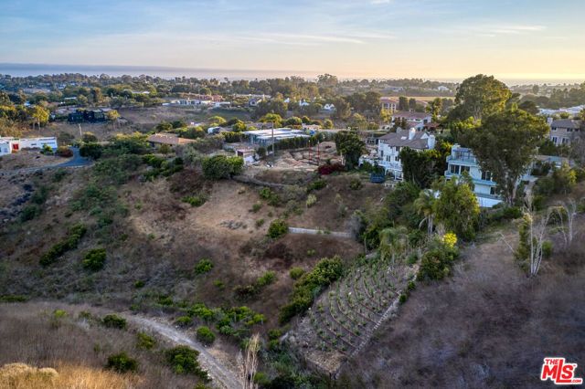 28907 Wight Road, Malibu, CA 90265