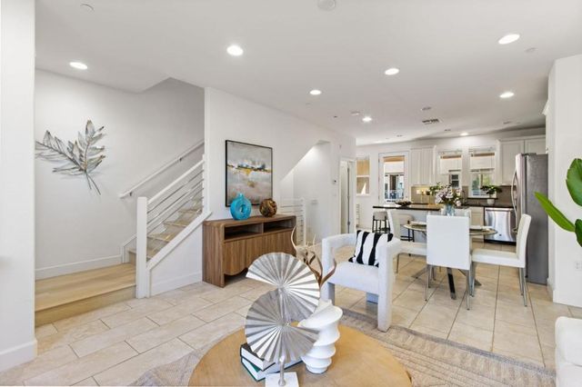 5886 Smoky Quartz Loop, San Jose, CA 95123