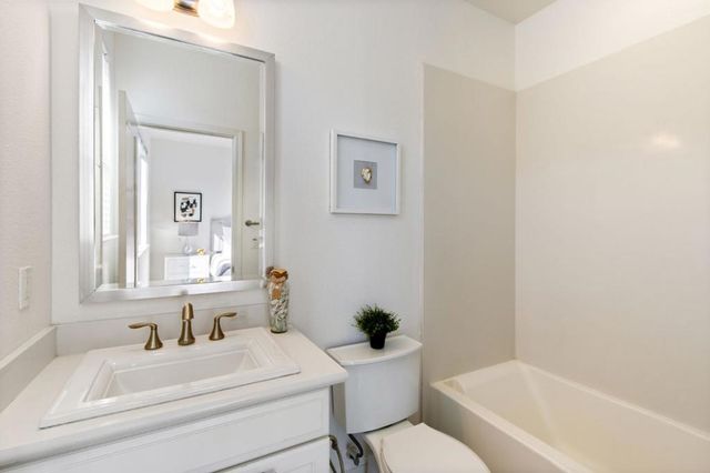 5886 Smoky Quartz Loop, San Jose, CA 95123