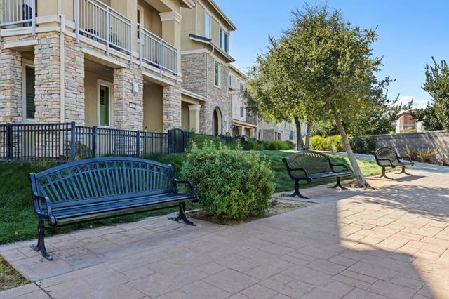 5886 Smoky Quartz Loop, San Jose, CA 95123