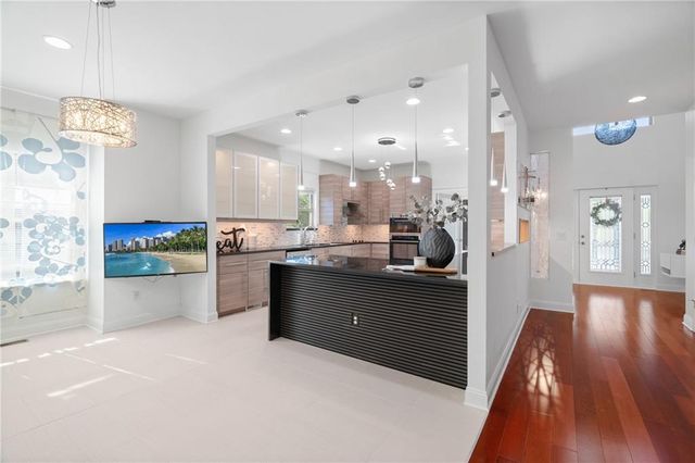 302 Summer Garden Drive, Marietta, GA 30064