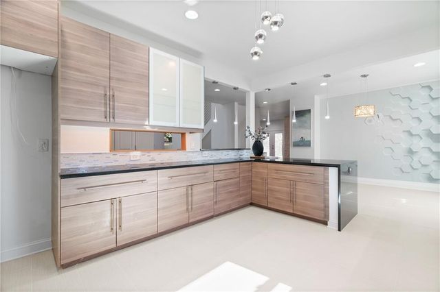 302 Summer Garden Drive, Marietta, GA 30064