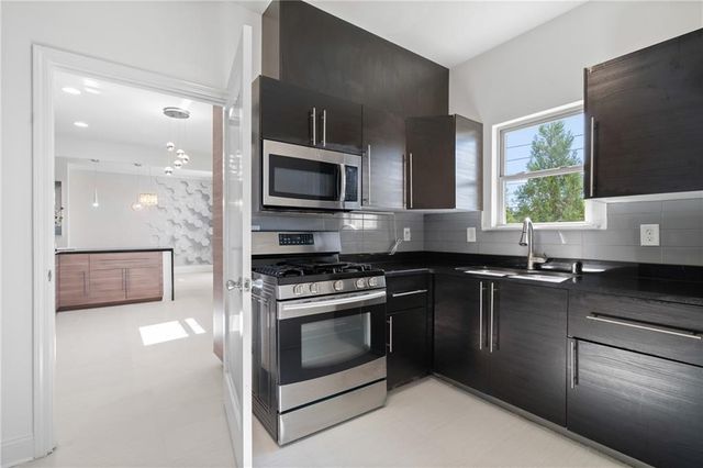 302 Summer Garden Drive, Marietta, GA 30064