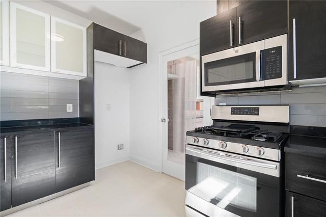 302 Summer Garden Drive, Marietta, GA 30064