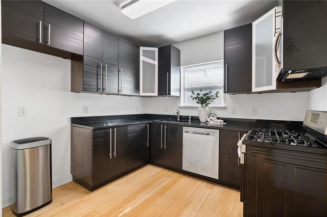 302 Summer Garden Drive, Marietta, GA 30064