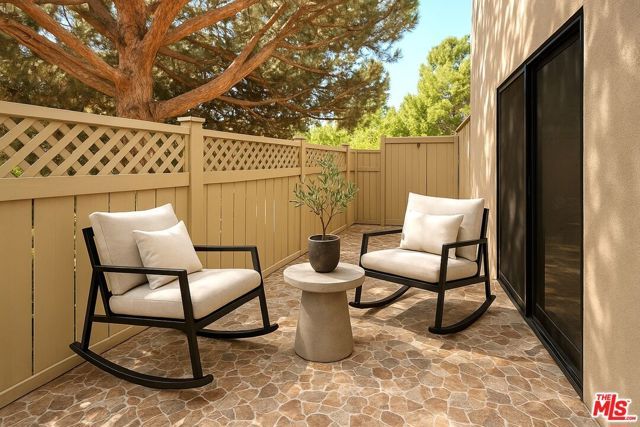 4365 Mclaughlin Avenue 18, Los Angeles, CA 90066