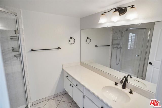 4365 Mclaughlin Avenue 18, Los Angeles, CA 90066