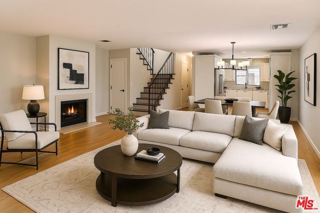 4365 Mclaughlin Avenue 18, Los Angeles, CA 90066