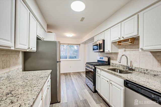 1116 Edison Glen Terrace, Edison, NJ 08837