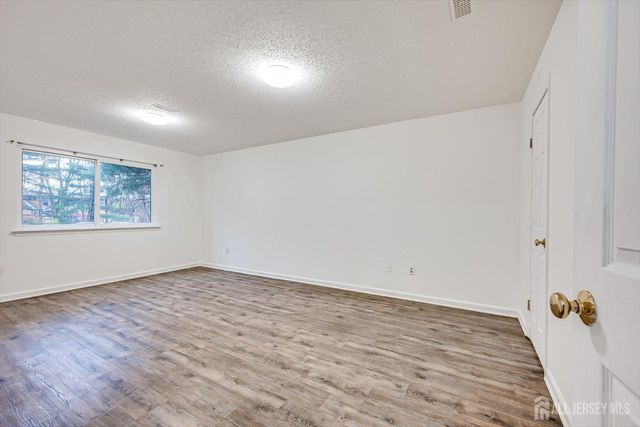 1116 Edison Glen Terrace, Edison, NJ 08837