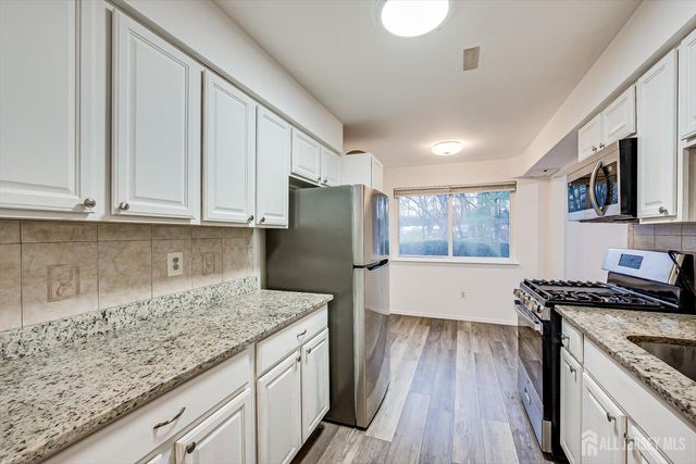 1116 Edison Glen Terrace, Edison, NJ 08837