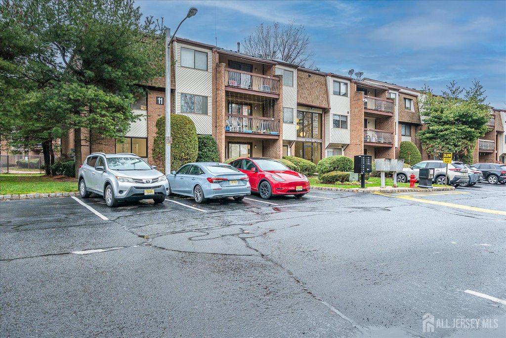 1116 Edison Glen Terrace, Edison, NJ 08837