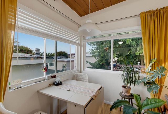 4565 NARRAGANSETT Avenue, San Diego, CA 92107
