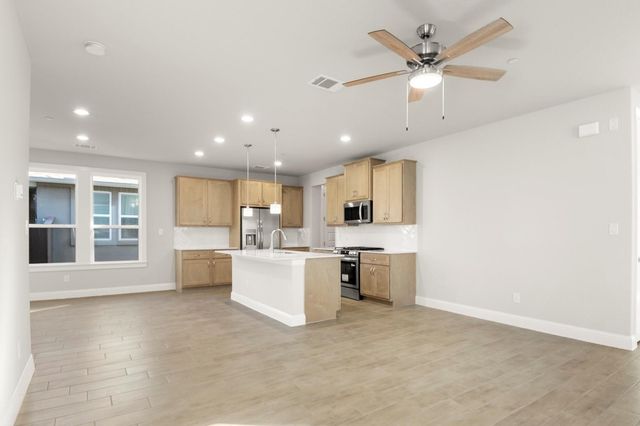 2605 Sam Bass RD 104, Round Rock, TX 78681