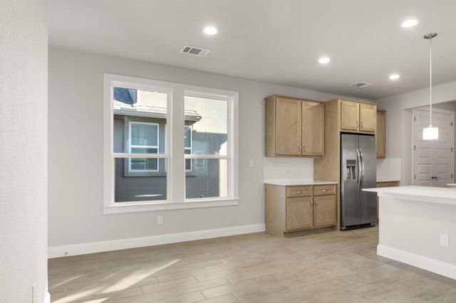 2605 Sam Bass RD 104, Round Rock, TX 78681