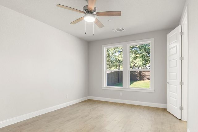 2605 Sam Bass RD 104, Round Rock, TX 78681