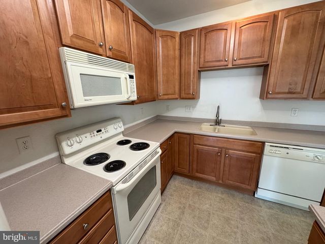 32 TRIBUTARY LN, Millville, DE 19967