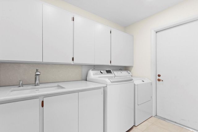 327 Ridge Road, Jupiter, FL 33477
