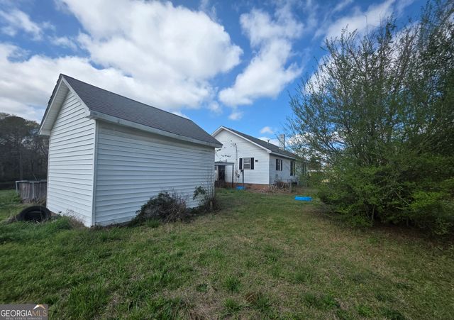 47 Mathis Lake Road, Thomaston, GA 30286