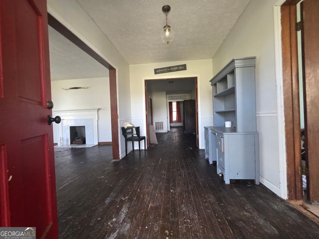 47 Mathis Lake Road, Thomaston, GA 30286