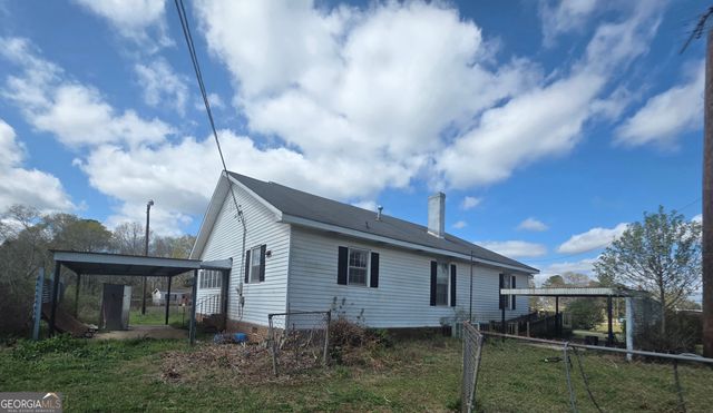 47 Mathis Lake Road, Thomaston, GA 30286