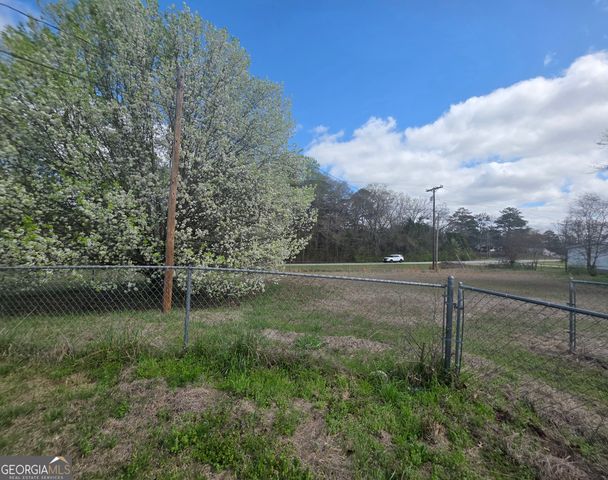 47 Mathis Lake Road, Thomaston, GA 30286