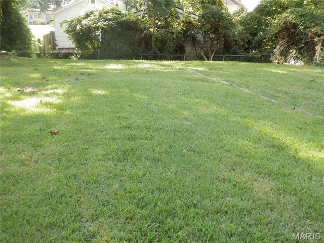 2149 Penfield Avenue, St Louis, MO 63114