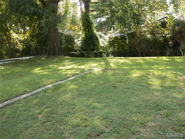 2149 Penfield Avenue, St Louis, MO 63114