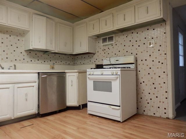 2149 Penfield Avenue, St Louis, MO 63114