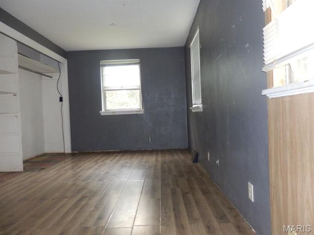 2149 Penfield Avenue, St Louis, MO 63114
