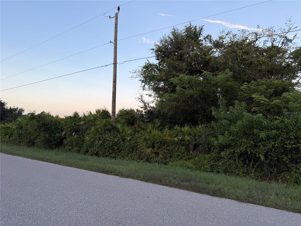 109 SUNFLOWER STREET, Punta Gorda, FL 33982