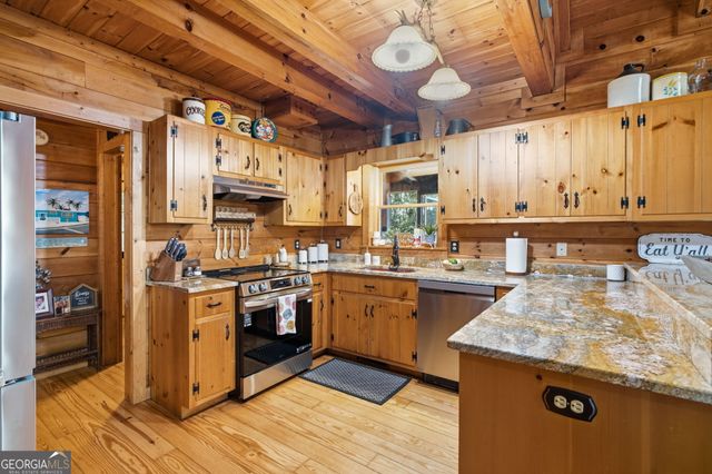169 Dancing Bear Trail, Clayton, GA 30525