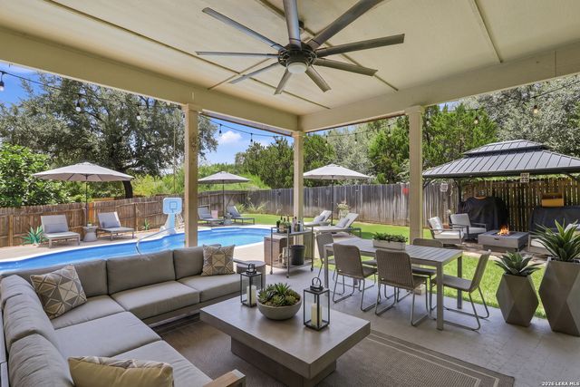 10903 FOX GLOVE FLD, Helotes, TX 78023