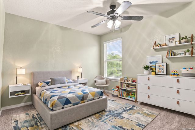 10903 FOX GLOVE FLD, Helotes, TX 78023