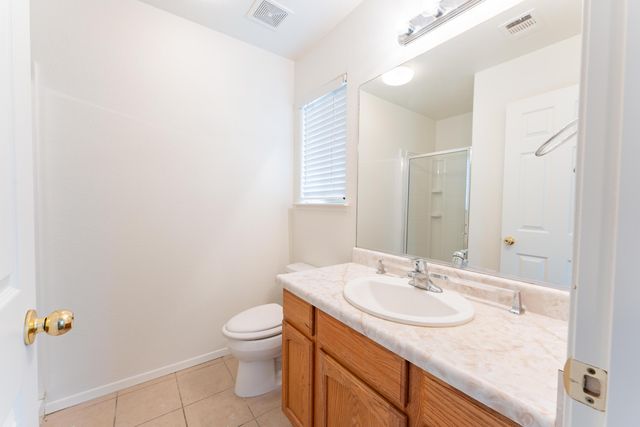 254 Feather Court, Tulare, CA 93274