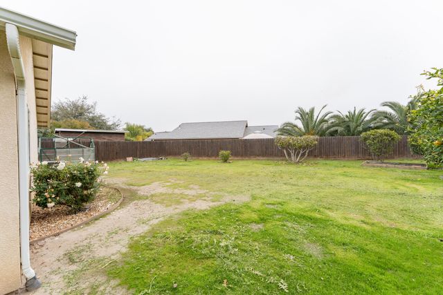 254 Feather Court, Tulare, CA 93274