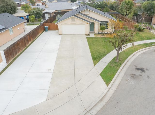 254 Feather Court, Tulare, CA 93274