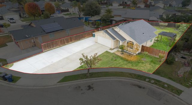 254 Feather Court, Tulare, CA 93274