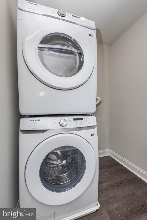 Image 17 of property listing at 400 N PATTERSON PARK AVE, Baltimore, MD 21231