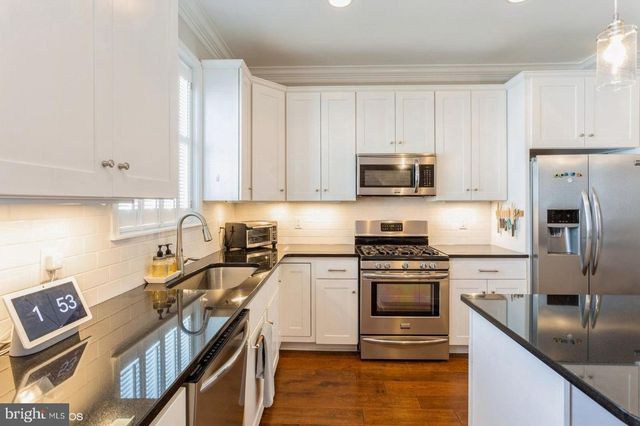 2818 E BALTIMORE ST, Baltimore, MD 21224